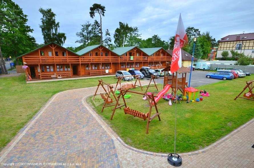 Mlodziezowy Domek Dla Grup Eldorado Mielno Centrum, 200M Od Morza ภายนอก รูปภาพ